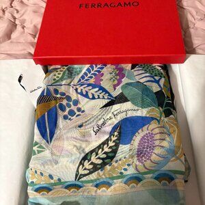 Salvatore Ferragamo Luxury 100% cotton scarf